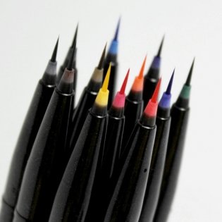 Браш пен "Brush Sign Pen Artist. Ultra Fine", оранжевый цвет фото книги 3