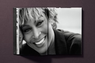 Tina Turner by Peter Lindbergh фото книги 10