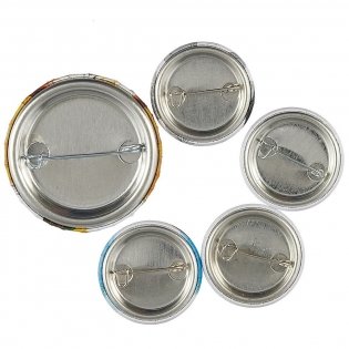 Набор значков. I'm an anime person (5 шт.) фото книги 3