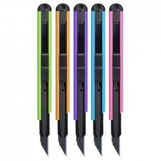 Нож канцелярский 9мм Berlingo "Color Zone", черное лезвие, auto-lock, металл. направл., ассорти, евро. Арт. BM4120 фото книги 2